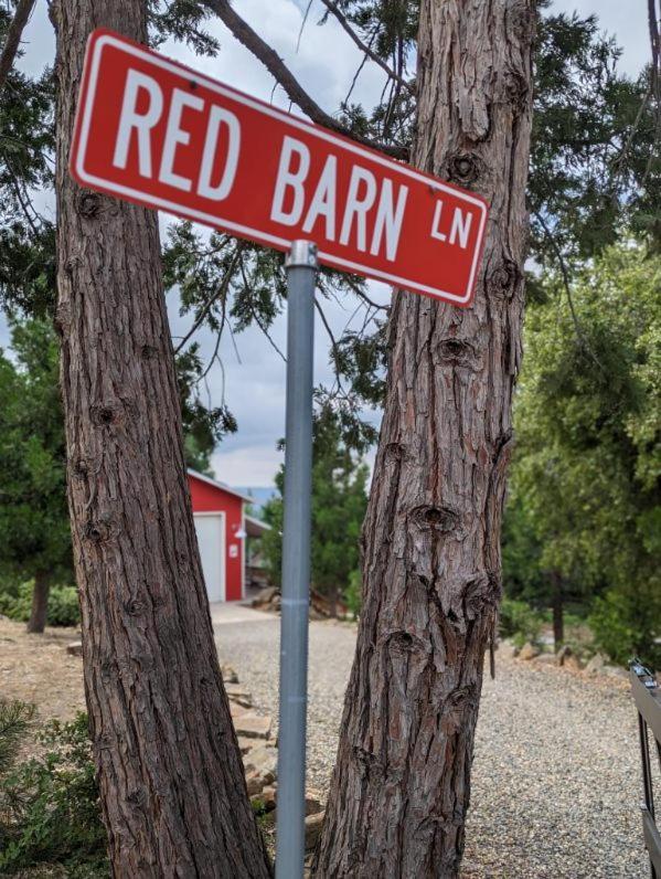 Red Barn Retreat Hotel North Fork Buitenkant foto